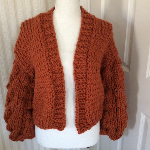 Sweaters - Hubble Bubble Crop Sweater Size S/M